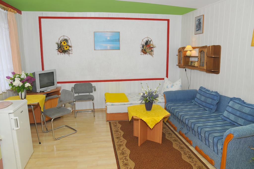 Osrodek Wczasowy Domino Bis Διαμέρισμα Dźwirzyno Δωμάτιο φωτογραφία